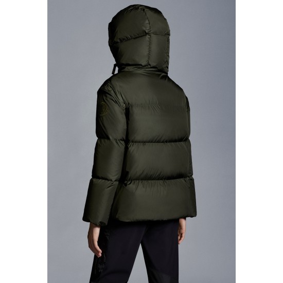 2022 Moncler Asaret Short Hooded dunjacka Dam Down Puffer Coat Vinterjacka Dark Army Grön