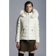 2022 Moncler Badyfur Collar Short dunjacka Dam Down Puffer Coat Vinterjacka Vit