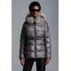 2022 Moncler Cardamine Fur Collar Short dunjacka Dam Down Puffer Coat Vinterjacka Silver