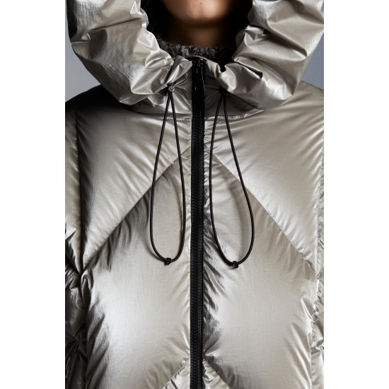 2022 Moncler Frele Short Hooded dunjacka Dam Down Puffer Coat Vinterjacka Light Grå