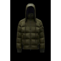 2022 Moncler Deschamps Kort Dunjacka Herr Zip Up Hooded Dunrock Vinterjacka Army Grön