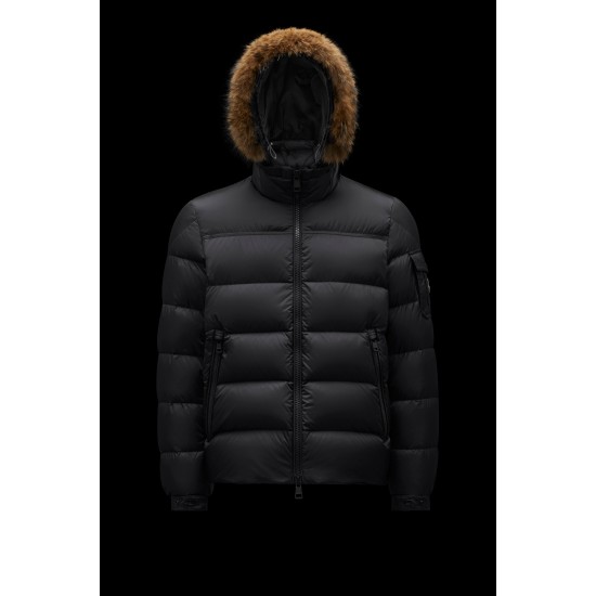 2022 Moncler Marque Kort Dunjacka Herr Fur Hooded Puffer Dunrock Vinterjacka Svart